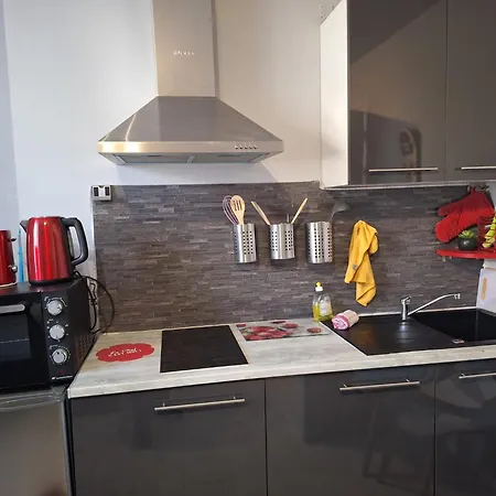 Au Coeur De Wifi-centre-ville-rdc アパート シャトーブリアン